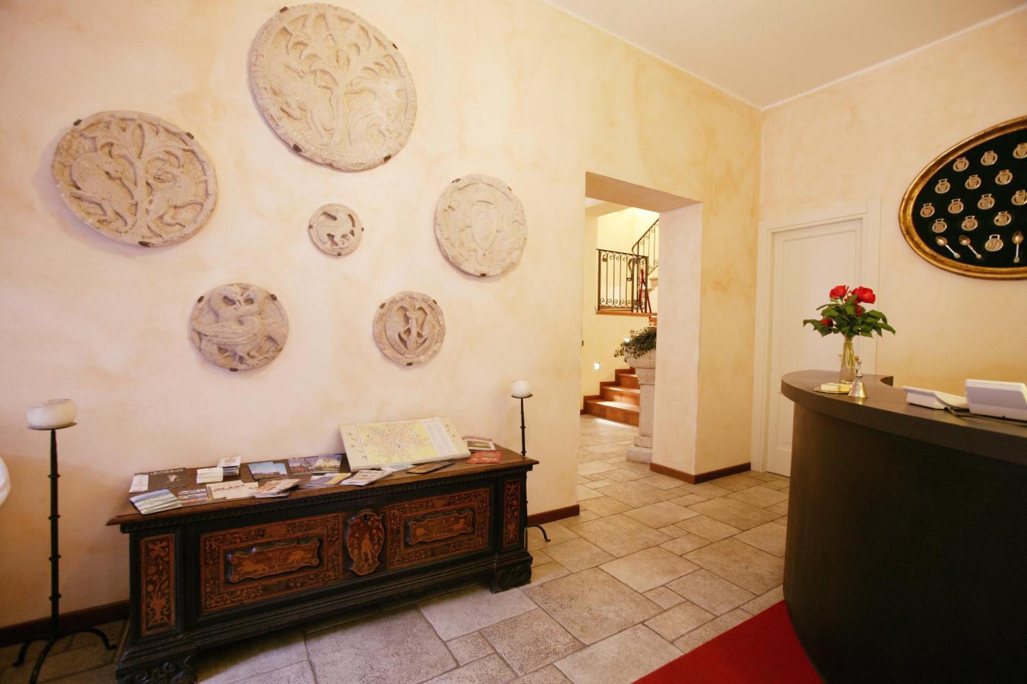 La Valletta Relais Бергамо Екстериор снимка