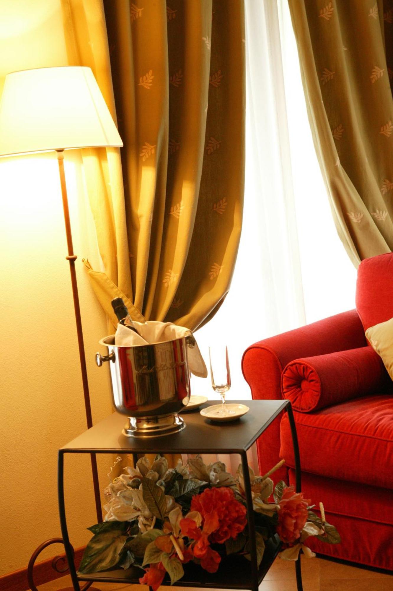 La Valletta Relais Бергамо Екстериор снимка
