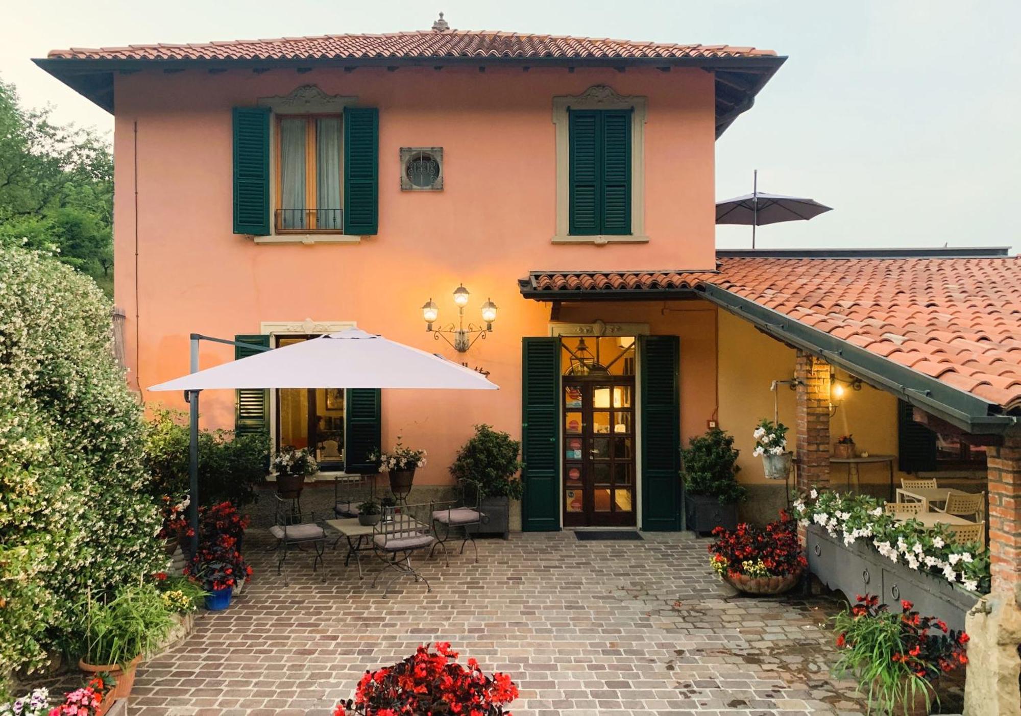 La Valletta Relais Бергамо Екстериор снимка